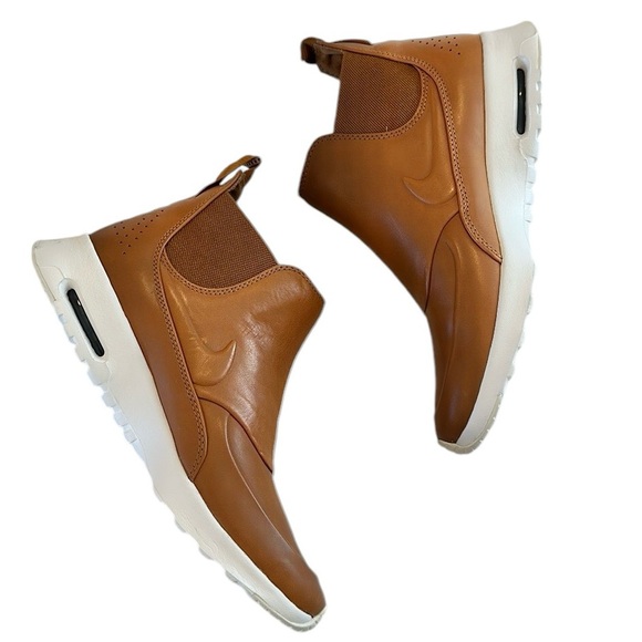 Nike Air Max Caramel Ale Brown Thea Mid Ankle Booties Sneakers Womens 10 NEW - Picture 6 of 16